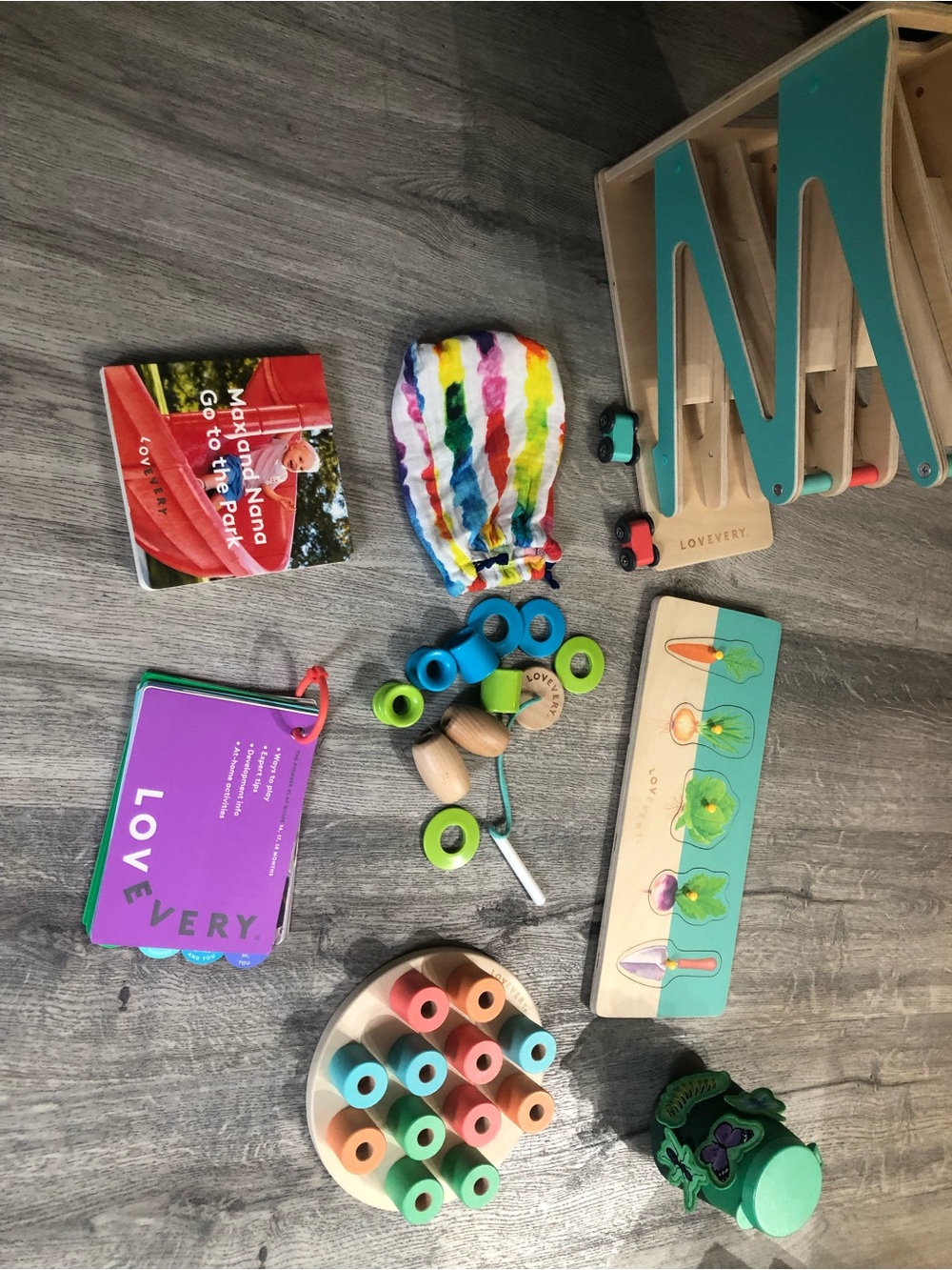 Lovevery The Pioneer Play Kit (16,17,18 mths)